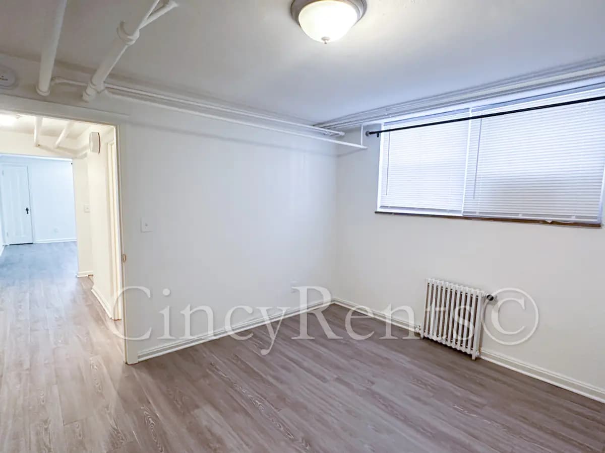 Cincinnati apartments for rent - image - 2782Observatory102025-14.jpg