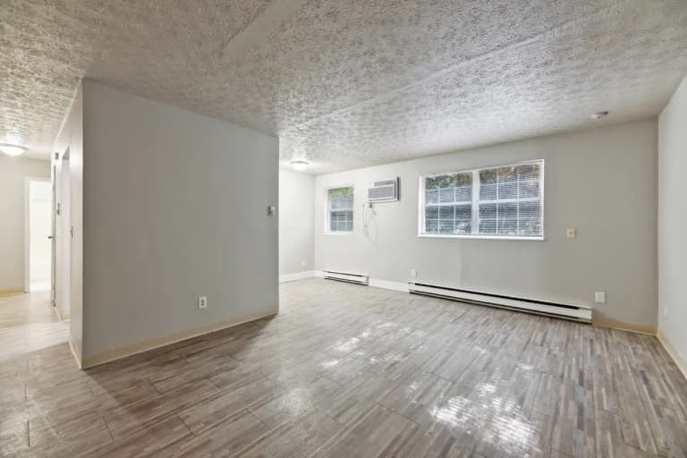 undefined apartments for rent - image - wyoming-36-cincinnati-oh-building-photo (5).jpg