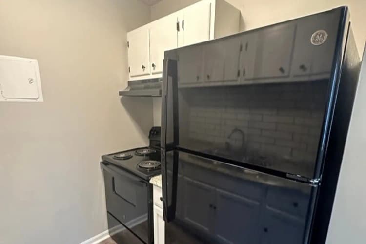 Cincinnati apartments for rent - image - south-jefferson-cincinnati-oh-primary-photo.jpg