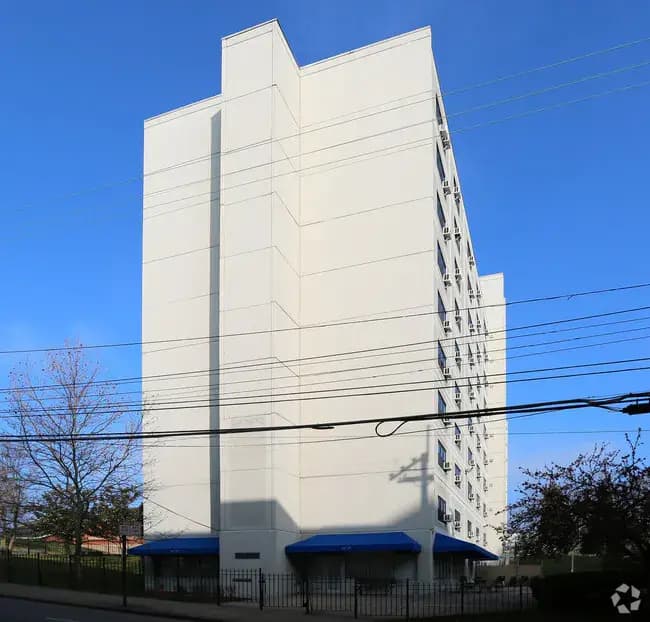 Cincinnati apartments for rent - image - park-eden-cincinnati-oh-primary-photo.jpg