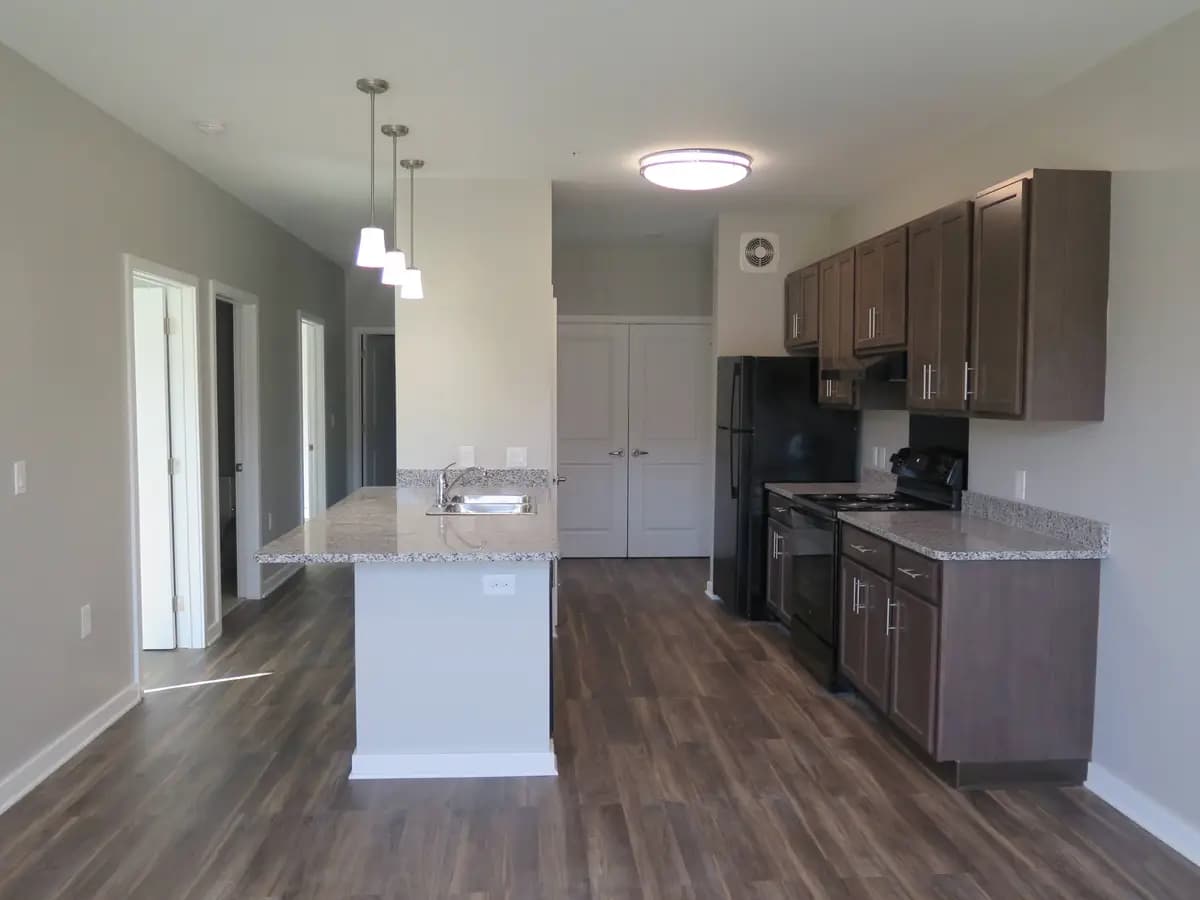 Cincinnati apartments for rent - image - Bennett Kitchen peninsula (1) (1).jpeg