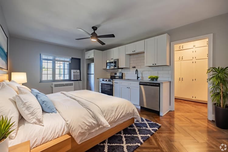 Cincinnati apartments for rent - image - Hyde-Park-Terrace_003 - Bedroom - Scandinavian - 3 (1).jpg