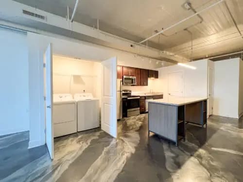 Cincinnati apartments for rent - image - FourthPlumA616-03-500x375.jpg