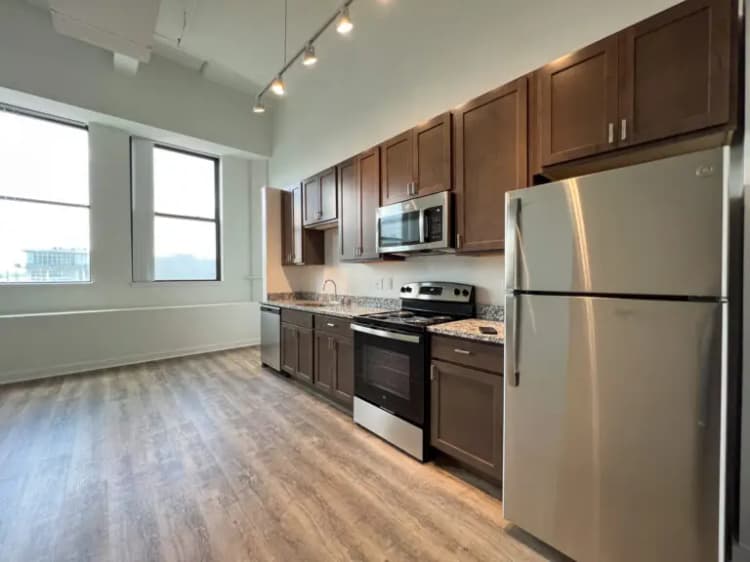 Cincinnati apartments for rent - image - FourthPlumA723-8-768x576.jpg