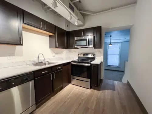 Cincinnati apartments for rent - image - FourthPlumB201-6-500x375.jpg