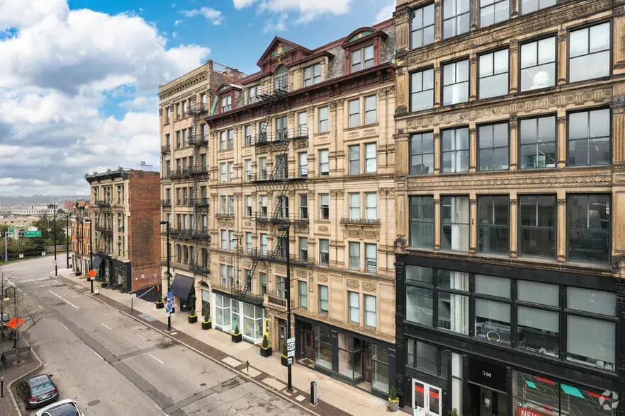 Cincinnati apartments for rent - Property image - Lombardy Flats - 1