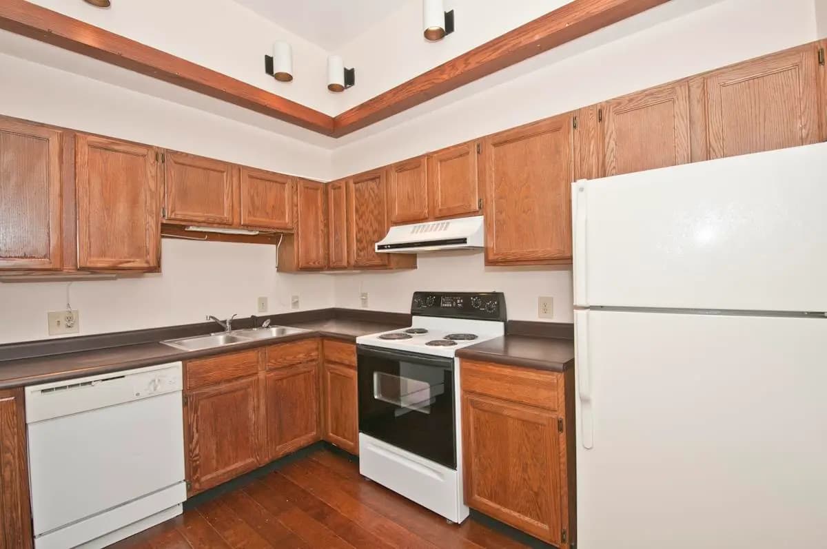 Cincinnati apartments for rent - Property image - Morris Manor - 3