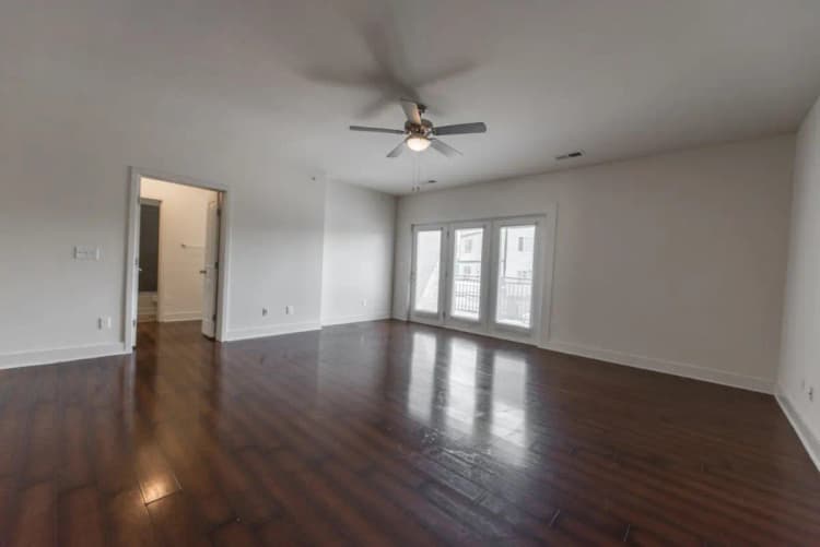 Cincinnati apartments for rent - image - 5497_65-West-212-210052003155937671.jpg