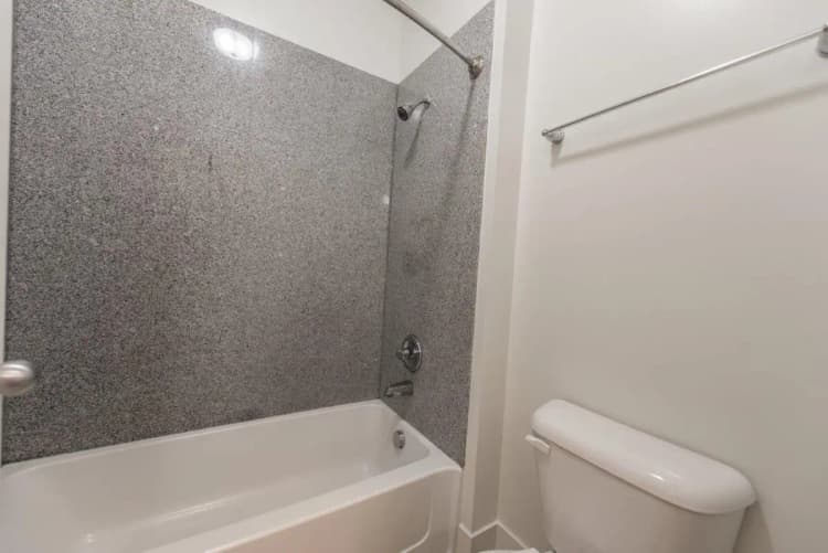 Cincinnati apartments for rent - image - 5504_65-West-212-2210052003173980171.jpg