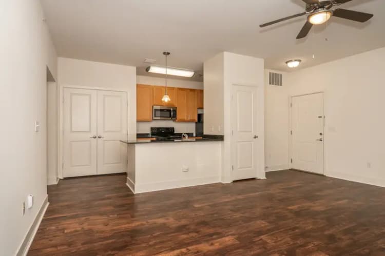 Cincinnati apartments for rent - image - 65 West 122 Web (5 of 28) (1).jpg