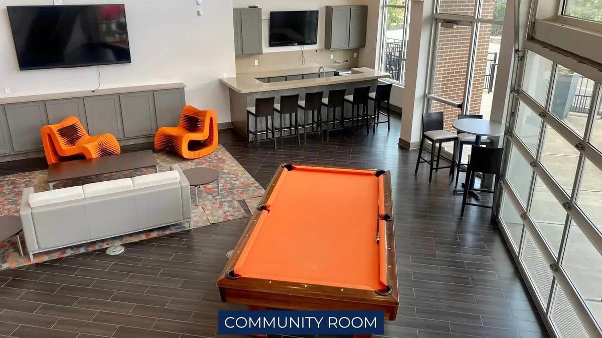Cincinnati apartments for rent - image - 65 west Community Room (4).jpg