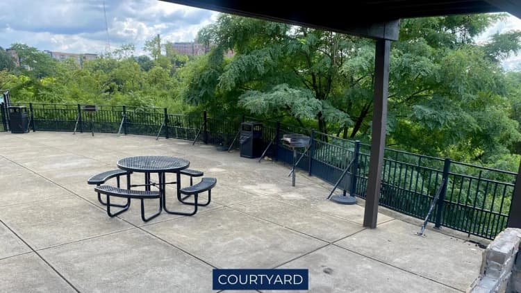 Cincinnati apartments for rent - image - 65 west courtyard (1).jpg