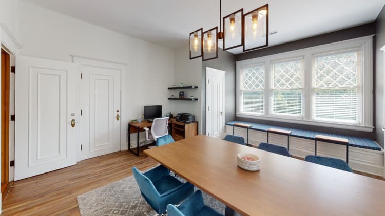 Cincinnati apartments for rent - image - Business Center