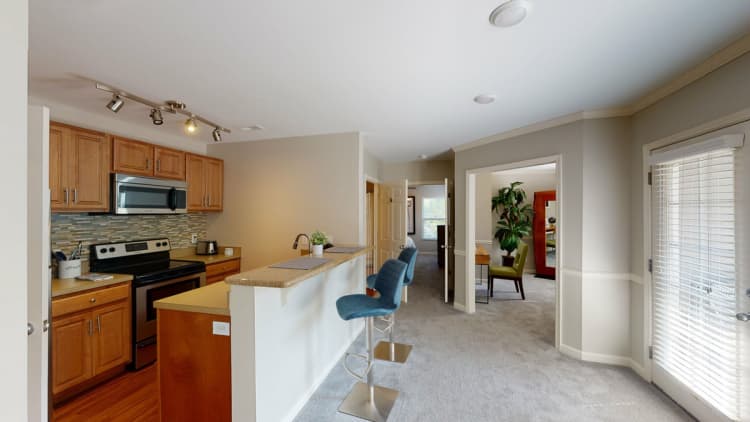 Cincinnati apartments for rent - image - One Bedroom Plus Den Model