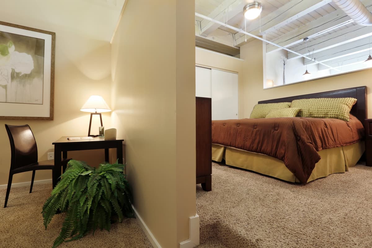 Cincinnati apartments for rent - image - East 8 Lofts apartment layout