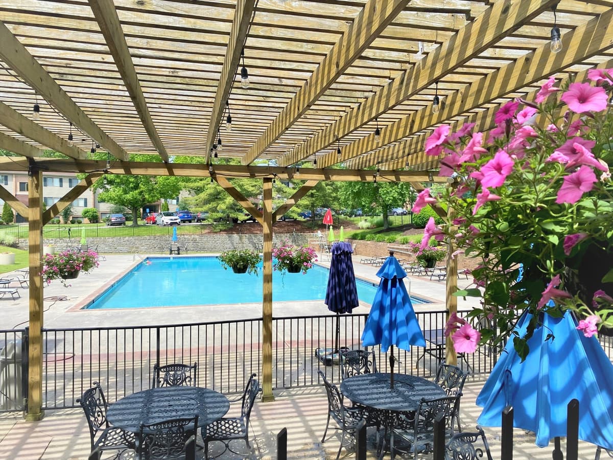 Cincinnati apartments for rent - image - Outdoor Dining Patio and Pool at Olde Montgomery Apartments