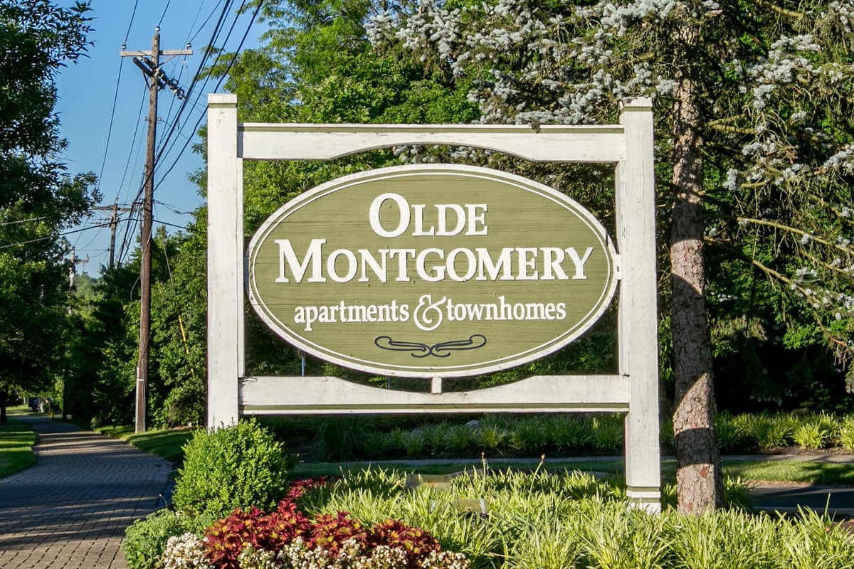 Cincinnati apartments for rent - Property image - Olde Montgomery - 2