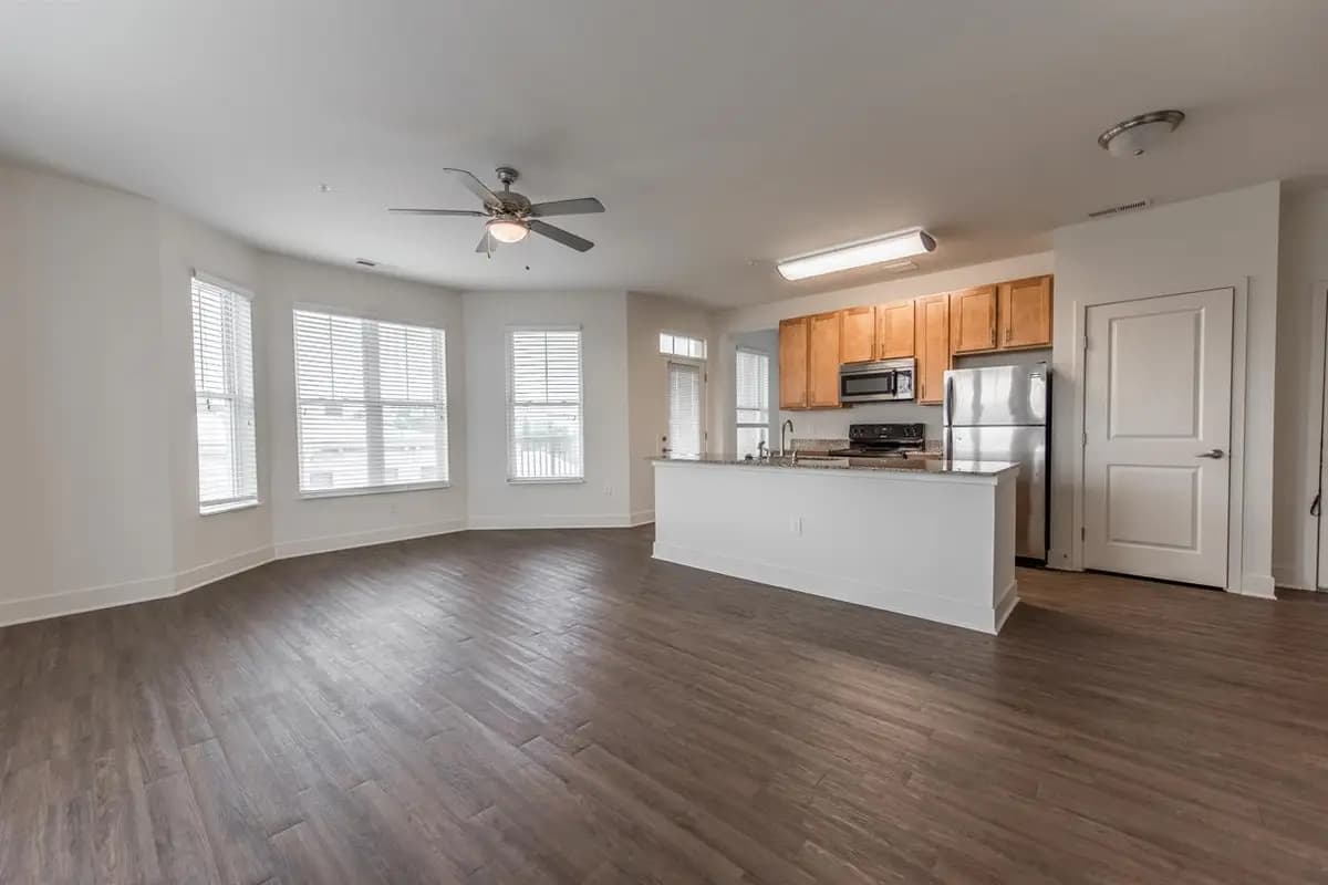 Cincinnati apartments for rent - Property image - Views on Vine - 3