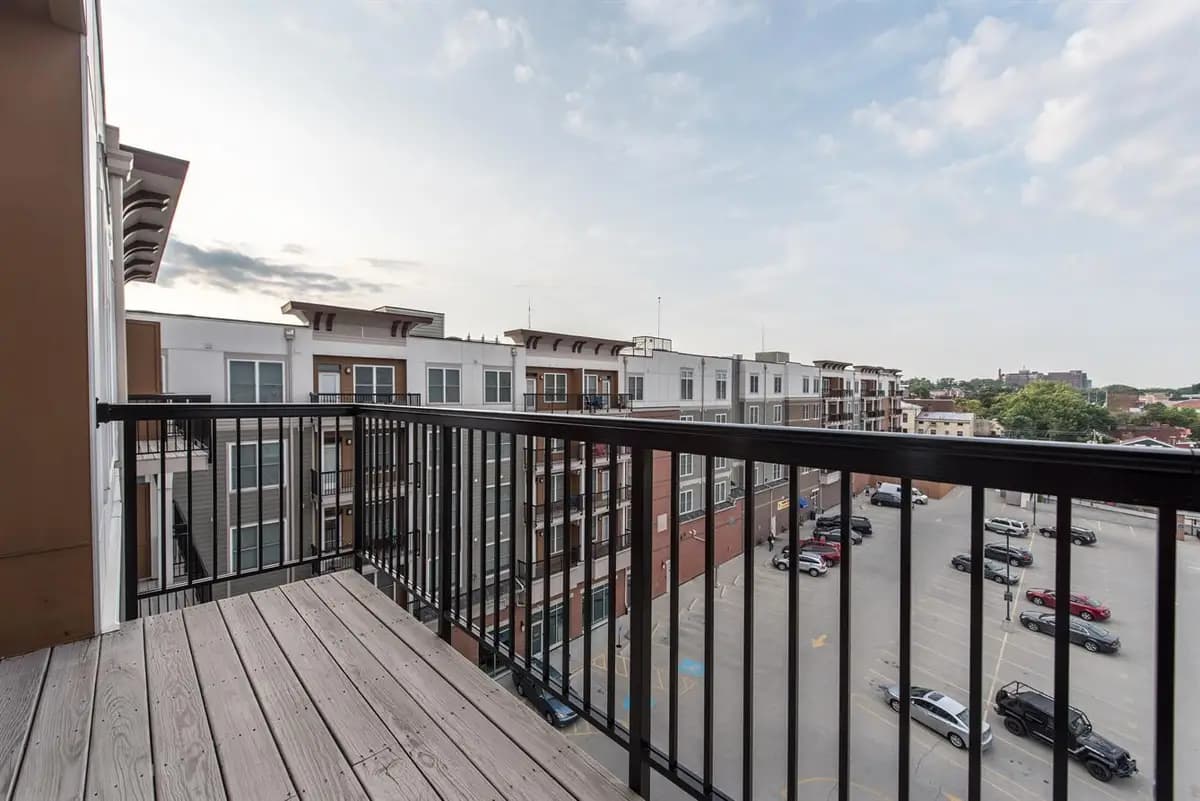 Cincinnati apartments for rent - Property image - Views on Vine - 2