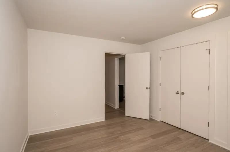 Cincinnati apartments for rent - image - 222 Senator 47 Web (17 of 21) (1).jpg