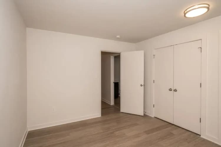 Cincinnati apartments for rent - image - 222 Senator 47 Web (17 of 21).jpg