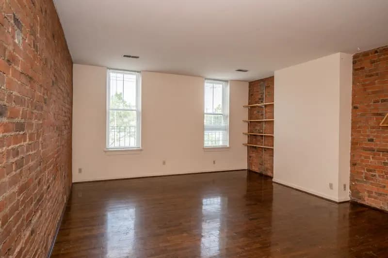Cincinnati apartments for rent - Property image - 2700-2702 Jefferson Avenue - 2