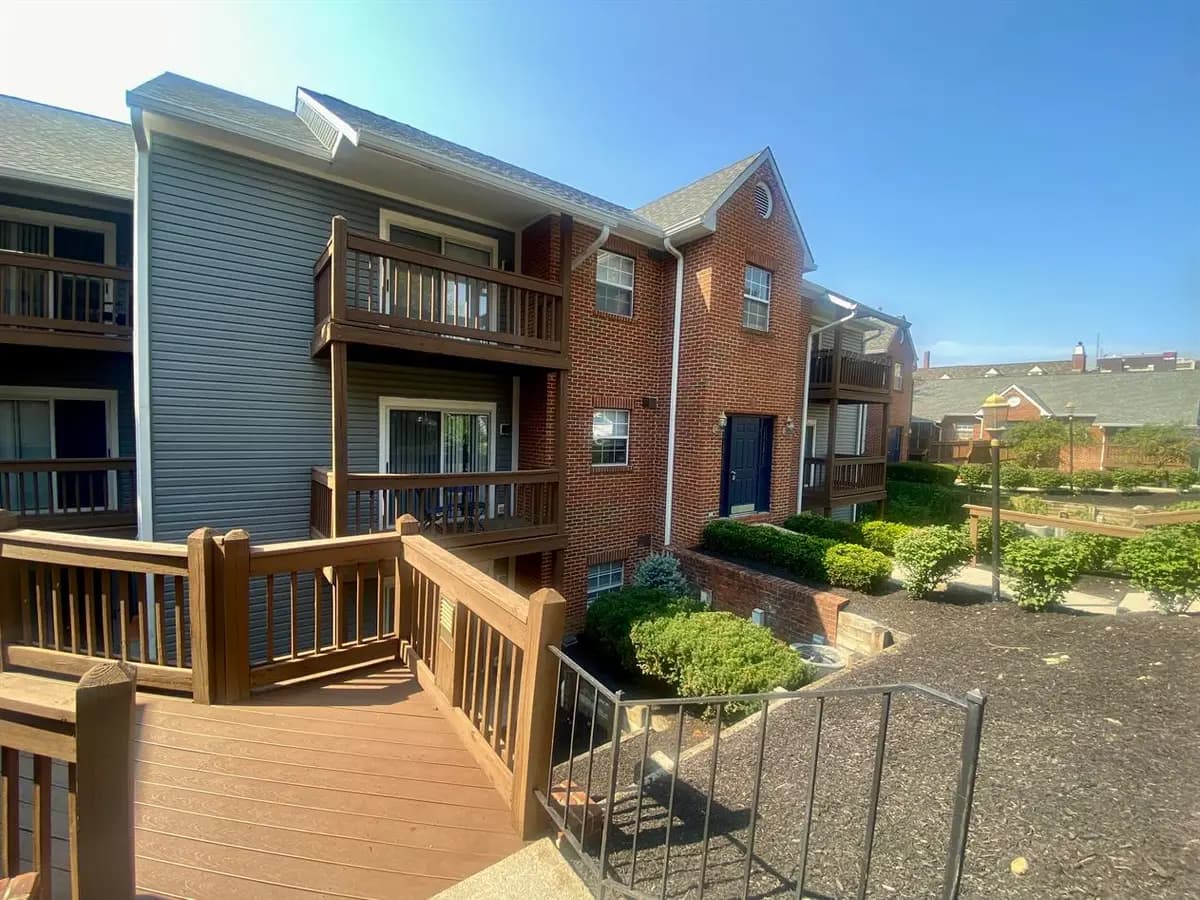 Cincinnati apartments for rent - Property image - Highland Commons - 1