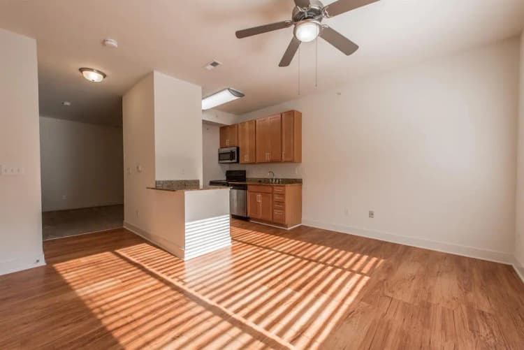 Cincinnati apartments for rent - image - Euclid Square- 9-2.jpg