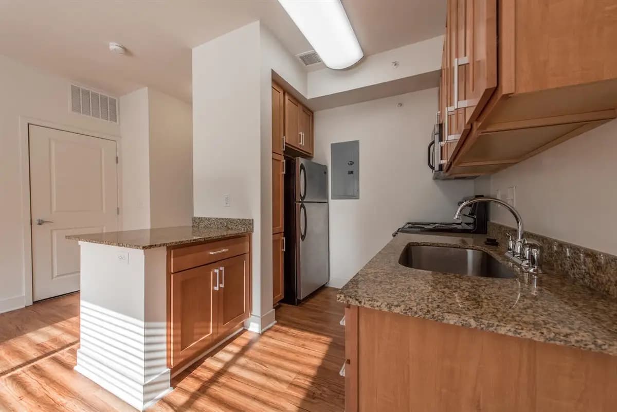 Cincinnati apartments for rent - Property image - Euclid Square - 3