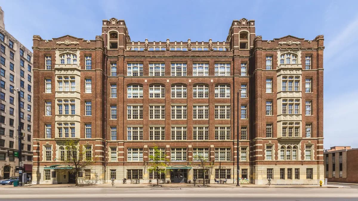 Cincinnati apartments for rent - image - 100-CentralParkway_BZ-SocialMedia.jpg