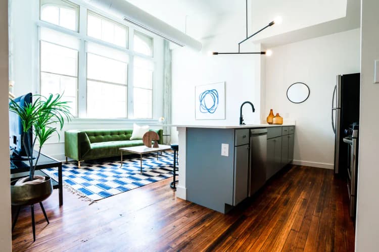 Cincinnati apartments for rent - image - Emery 507 (61).jpg