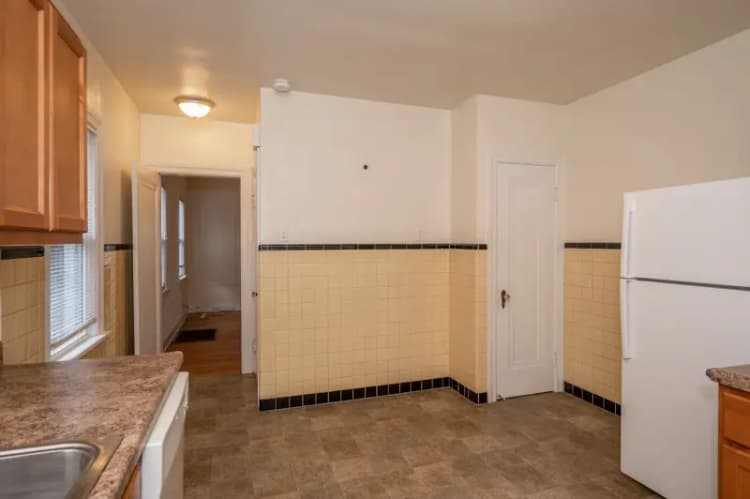 Cincinnati apartments for rent - image - 120 Detzel (23 of 38).jpg