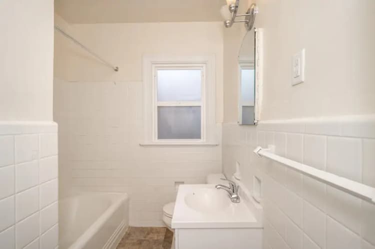 Cincinnati apartments for rent - image - 120 Detzel (25 of 38).jpg