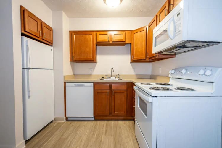 Cincinnati apartments for rent - image - 2360 Ohio Unit 2 Web-10.jpg