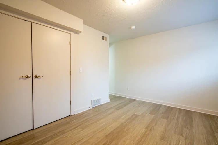 Cincinnati apartments for rent - image - 2360 Ohio Unit 7 Web-02.jpg