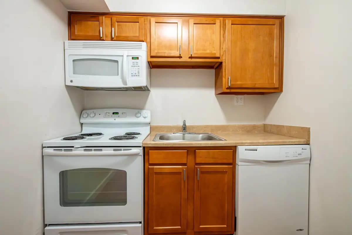 Cincinnati apartments for rent - image - 2360 Ohio Unit 7 Web-07.jpg