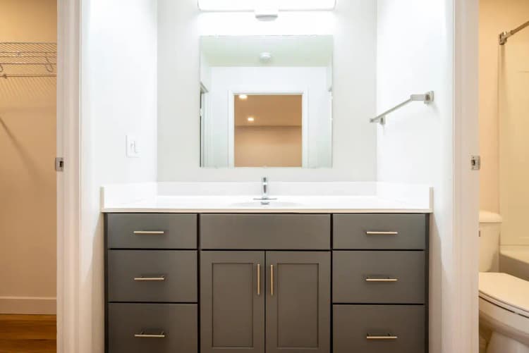 Cincinnati apartments for rent - image - 2410 Ohio Unit 108 Web-11.jpg