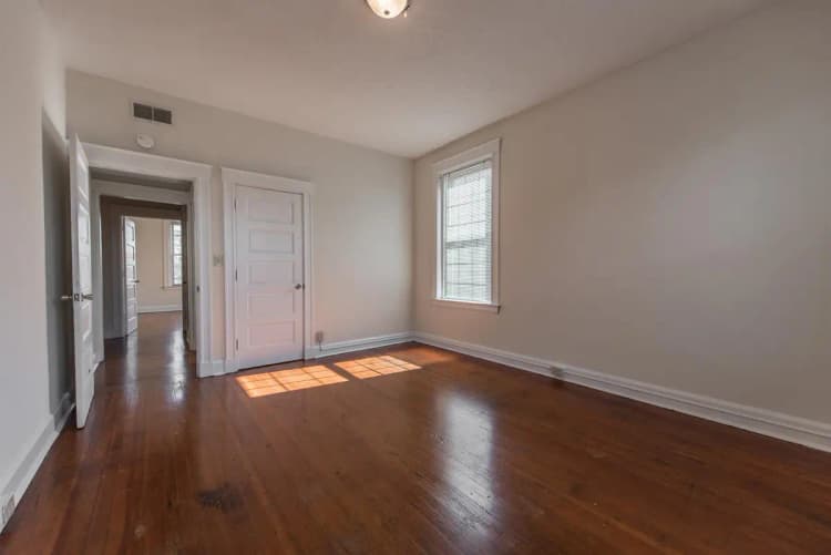 Cincinnati apartments for rent - image - 4 E Charlton- 2-14.jpg