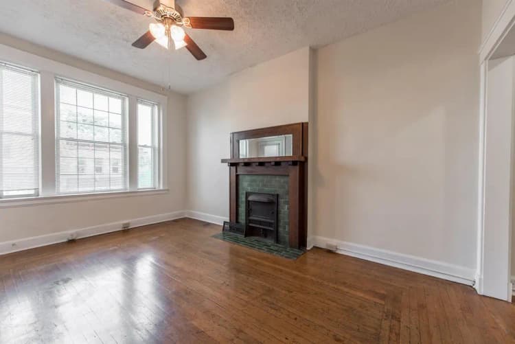 Cincinnati apartments for rent - image - 4 E Charlton- 3-10.jpg