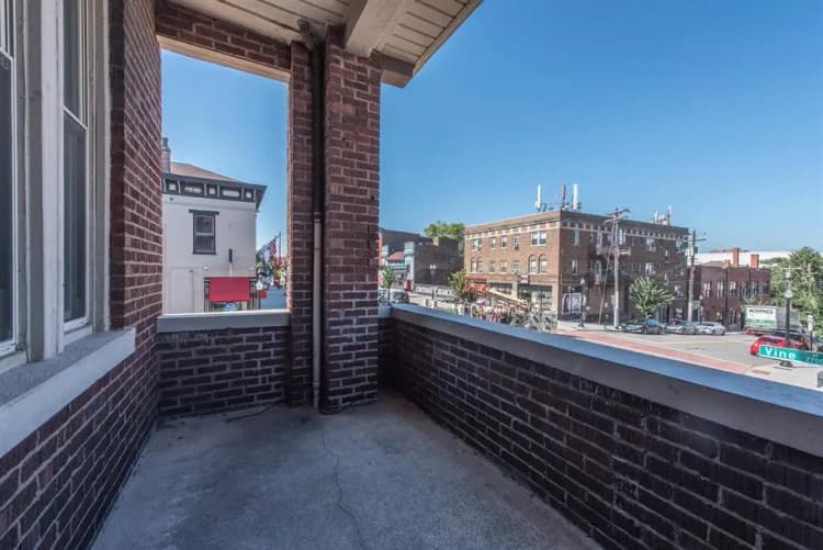 Cincinnati apartments for rent - image - 4 E Charlton- 3-17.jpg