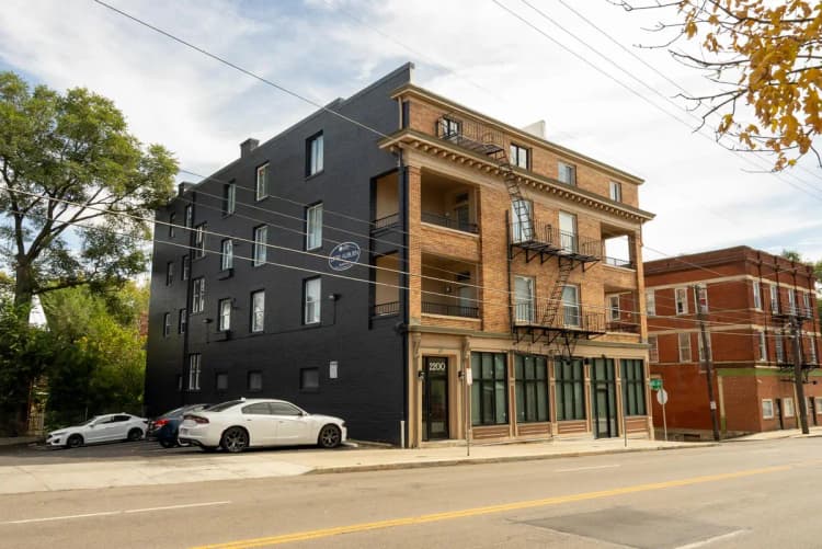 Cincinnati apartments for rent - image - 2200 Auburn Unit 1 Web-02.jpg