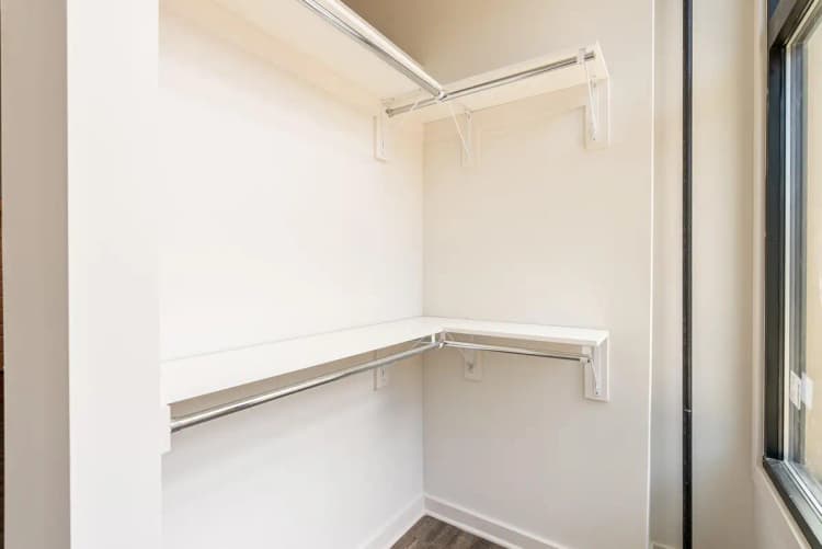 Cincinnati apartments for rent - image - 2200 Auburn Unit 1 Web-07.jpg