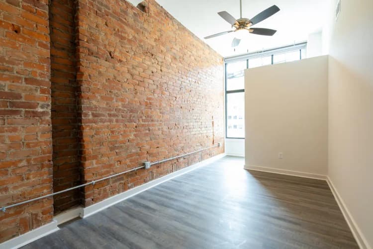 Cincinnati apartments for rent - image - 2200 Auburn Unit 1 Web-08.jpg