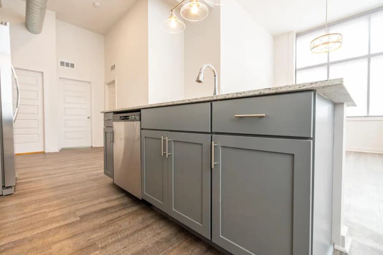 Cincinnati apartments for rent - image - 2200 Auburn Unit 1 Web-23.jpg