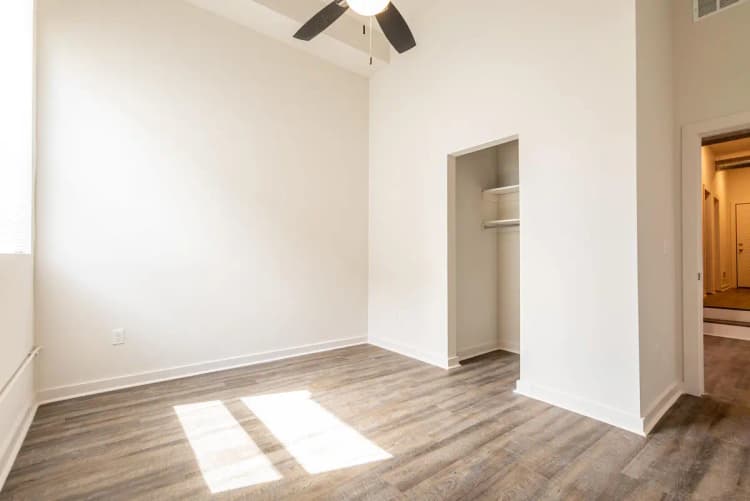 Cincinnati apartments for rent - image - 2200 Auburn Unit 1 Web-25.jpg
