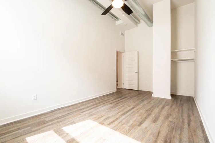 Cincinnati apartments for rent - image - 2200 Auburn Unit 1 Web-29.jpg
