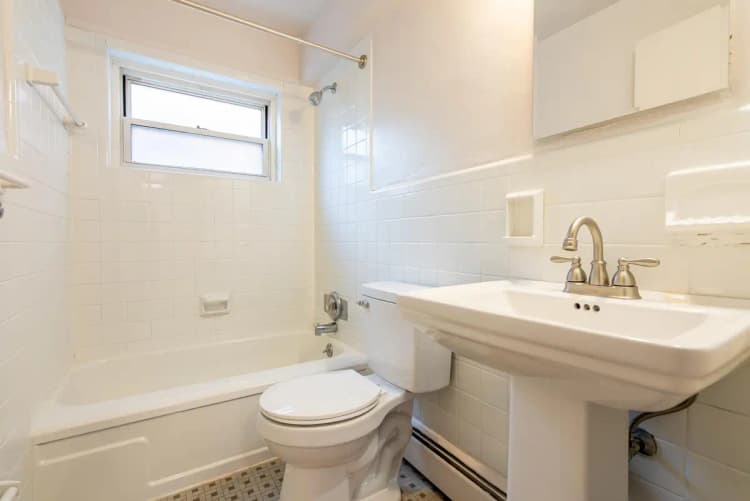 Cincinnati apartments for rent - image - 2328 Moerlein Unit 9 Web-07.jpg