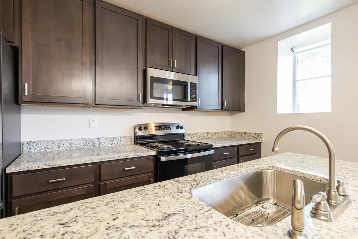 Cincinnati apartments for rent - image - The Mansion Unit 1 Web-26.jpg