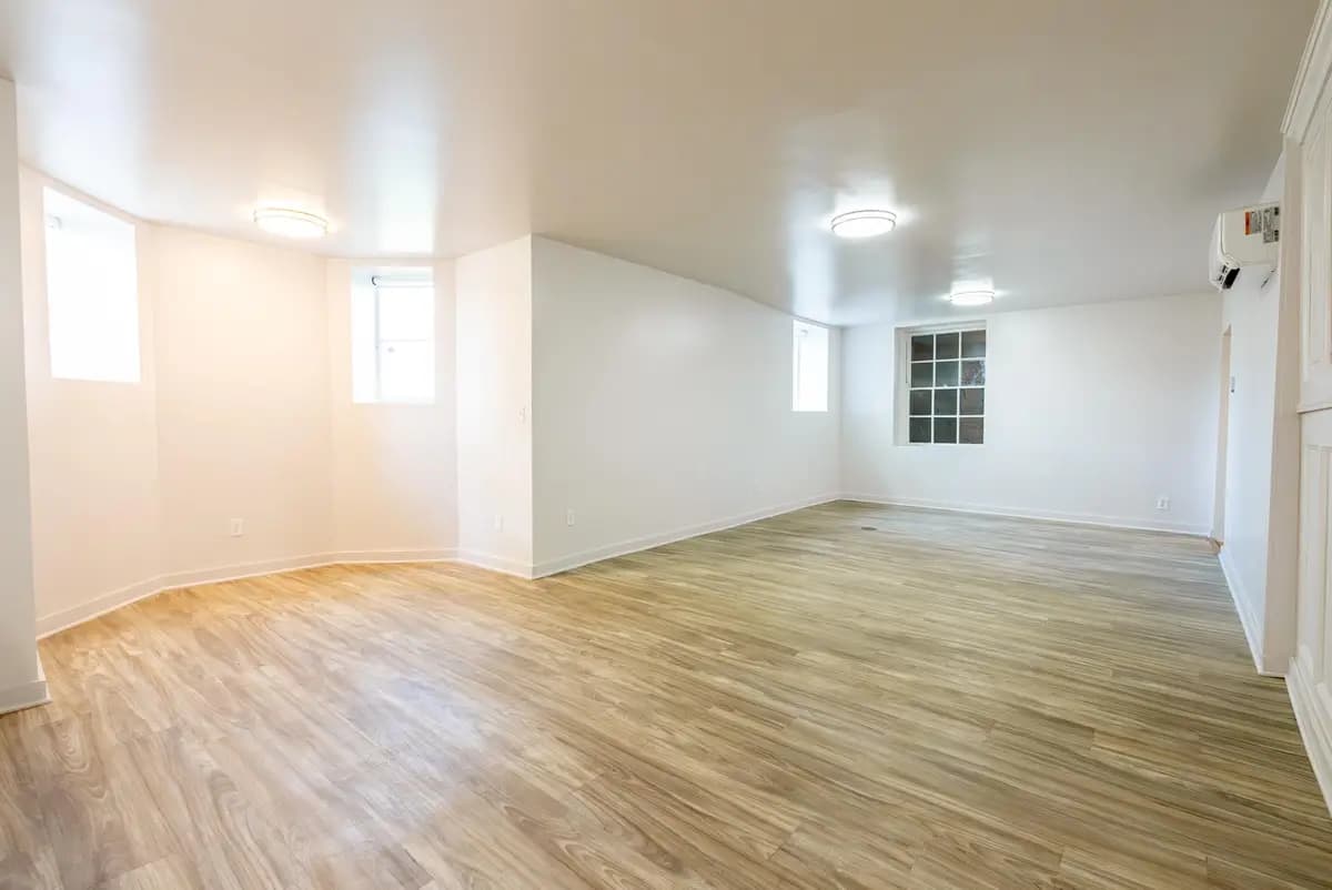 Cincinnati apartments for rent - Property image - The Mansion - 2