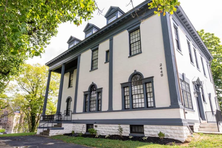 Cincinnati apartments for rent - image - The Mansion Unit 3 Web-03.jpg
